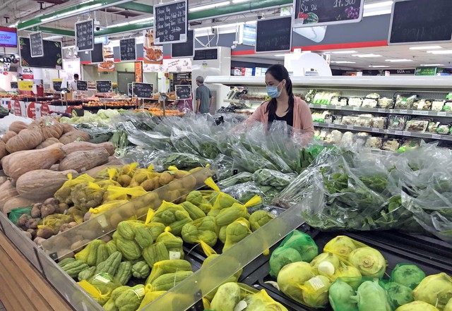 TP Hồ Chí Minh siết chặt giãn cách, các siêu thị cung ứng hàng hoá thế nào? - Ảnh 1.