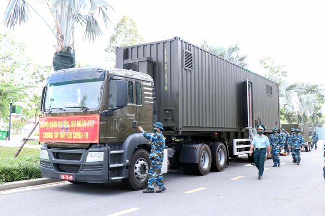 Quân đội triển khai trạm sản xuất oxy lưu động hỗ trợ TP Hồ Chí Minh - Ảnh 1.