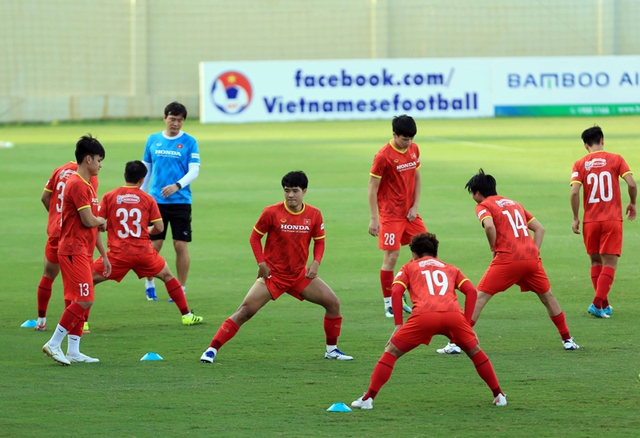 Vòng loại World Cup 2022 | Đêm nay, ĐT Việt Nam lên đường sang Ả-rập Xê-út - Ảnh 1.