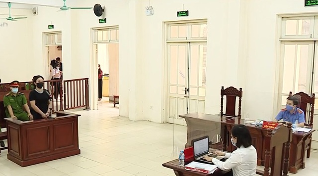 Hà Nội: Phạt 12 tháng tù giam chủ quán karaoke vì chống người thi hành công vụ - Ảnh 1.