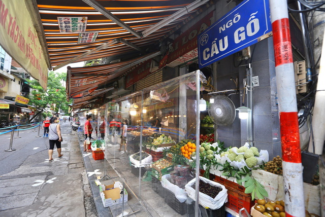 Chợ Hàng Bè nổi tiếng Hà Nội mở lại với diện mạo mới - Ảnh 7.