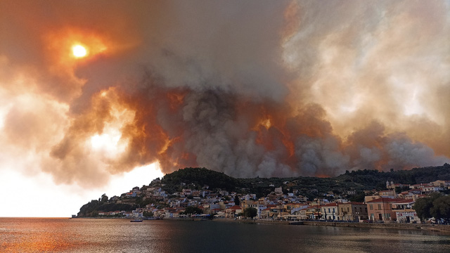 Cháy rừng tiếp tục hoành hành tại Nam Âu, 8 người đã thiệt mạng - Ảnh 3.