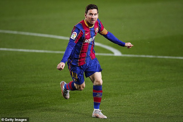 Nhìn lại mối quan hệ không êm đẹp giữa Messi và Barcelona ở mùa trước - Ảnh 2.