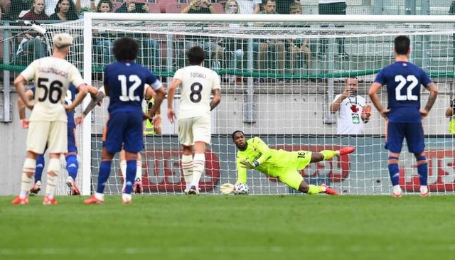 Real Madrid 0-0 AC Milan | Trận hòa đáng tiếc của đội bóng hoàng gia - Ảnh 2.