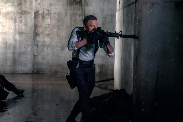 No Time To Die tung trailer hé lộ pha hành động không tưởng của Daniel Craig - Ảnh 2.