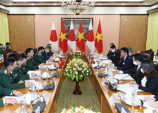 Bộ trưởng Bộ Quốc phòng Nhật Bản thăm chính thức Việt Nam - Ảnh 1.