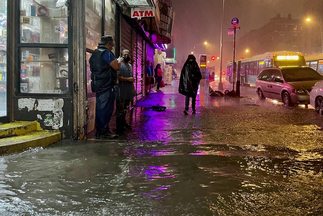 Bang New York và New Jersey ban bố tình trạng khẩn cấp sau trận mưa kỷ lục - Ảnh 1.