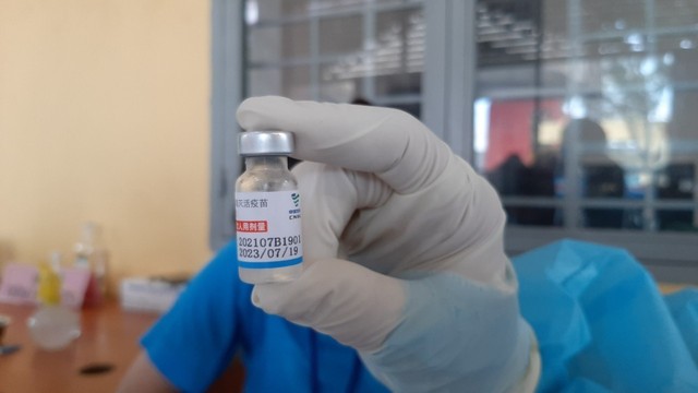 Người dân Bình Dương đồng loạt đi tiêm vaccine Vero Cell trong ngày Quốc khánh  - Ảnh 11.