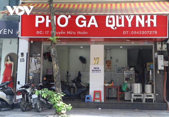 Mở cửa kinh doanh ở Hà Nội, nhiều người lo không đủ lãi để trả tiền thuê mặt bằng - Ảnh 4.