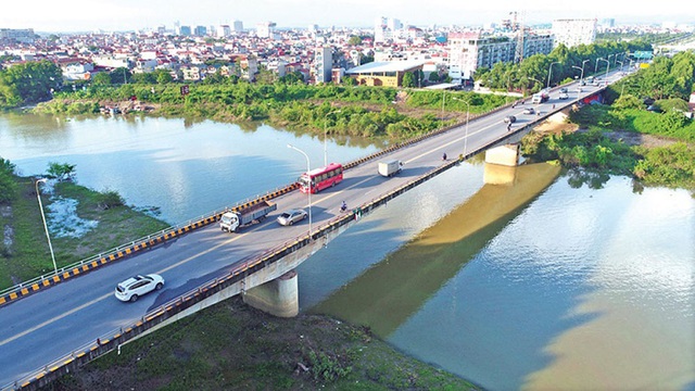 Xem xét đầu tư mở rộng một số cầu trên tuyến cao tốc Hà Nội - Bắc Giang - Ảnh 1.