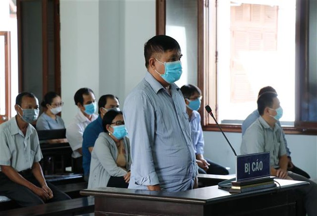 Vụ làm lộ đề thi công chức ở Phú Yên: Xét xử sơ thẩm 18 bị cáo - Ảnh 2.