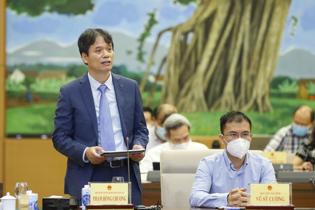 Nguy cơ mất điểm sao, chuyên gia đề xuất 3 giai đoạn phục hồi kinh tế Việt Nam - Ảnh 1.