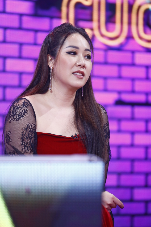 Hoa hậu Ngô Phương Lan suýt mất hình tượng trong Cuộc hẹn cuối tuần - Ảnh 2.