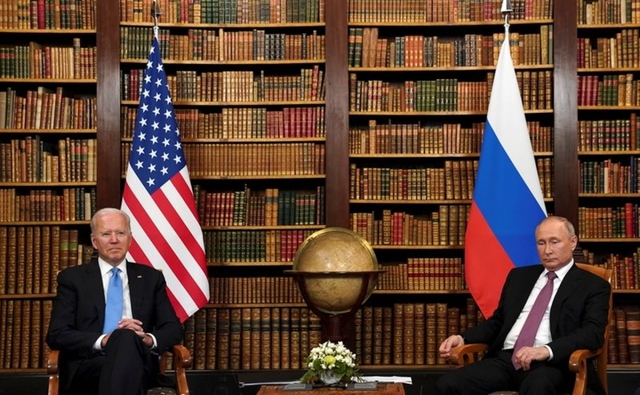 Mỹ - Nga gặp nhau giữa lúc hai bên ngổn ngang bất đồng - Ảnh 2.