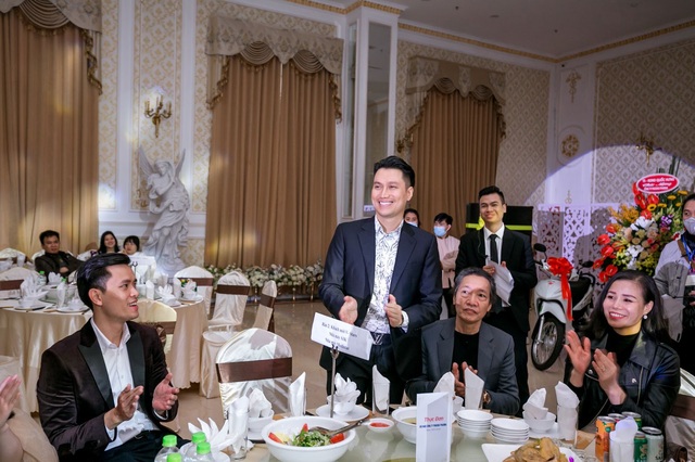 Diễn viên Việt Anh và dàn sao Việt khuấy động sự kiện “Phoenix Pharma - Kết nối sự thịnh vượng” - Ảnh 1.