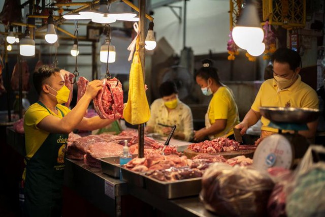 Giá thịt lợn tại Thái Lan liên tiếp nhảy vọt - Ảnh 1.