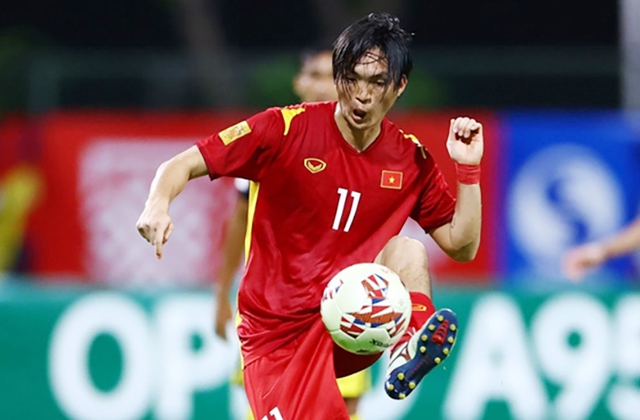 Tuấn Anh góp mặt trong top 5 Quả bóng vàng Việt Nam - Ảnh 1.
