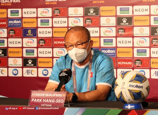 HLV Park Hang-seo: “ĐT Việt Nam sẽ cố gắng giành được điểm số trước Australia” - Ảnh 1.