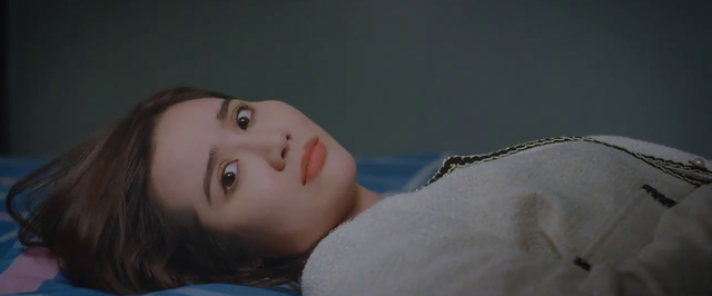 Sự thật cảnh quay Duy nằm trên giường sếp Vân Trang trong Thương ngày nắng về - Ảnh 3.