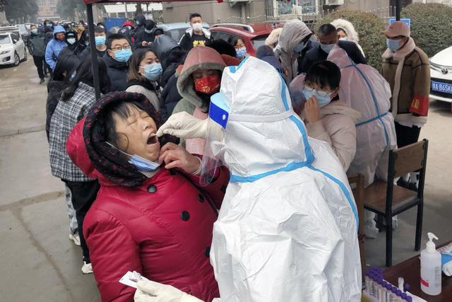 Nhật Bản cân nhắc ban bố tình trạng khẩn cấp lần thứ 5, dịch bệnh tiếp tục lây lan ở Trung Quốc - Ảnh 2.