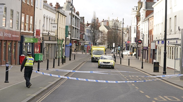 Hai người tử vong sau vụ tấn công bằng dao tại thị trấn Doncaster, Anh - Ảnh 2.