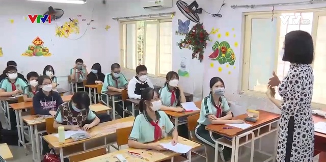TP Hồ Chí Minh: Nhiều phụ huynh đăng ký cho con học bán trú tại trường - Ảnh 1.