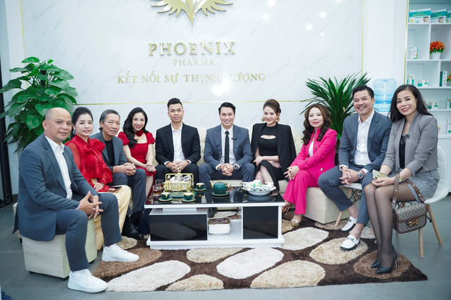 Diễn viên Việt Anh ký hợp đồng hợp tác chính thức với Phoenix Pharma - Ảnh 5.