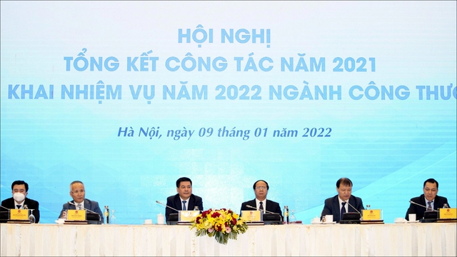 Năm 2021, kim ngạch xuất nhập khẩu Việt Nam đạt gần 670 tỷ USD - Ảnh 1.