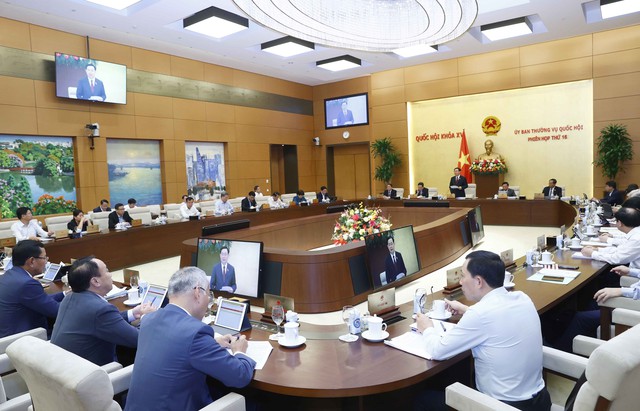 Khai mạc Phiên họp thứ 16 của Ủy ban Thường vụ Quốc hội - Ảnh 2.