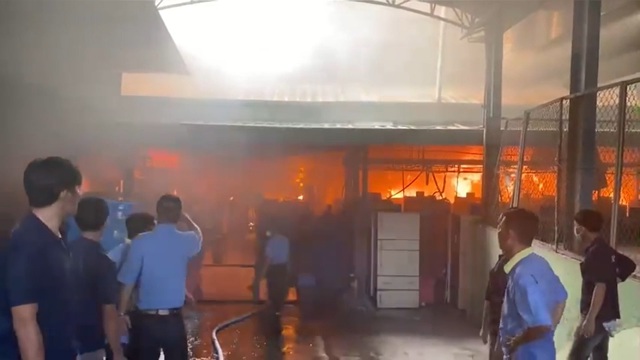 Lại xảy ra cháy ở công ty đông công nhân nhất Đồng Nai - Ảnh 1.