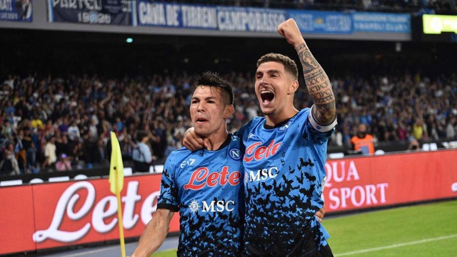 Thắng kịch tính Bologna, Napoli trở lại ngôi đầu Serie A - Ảnh 2.