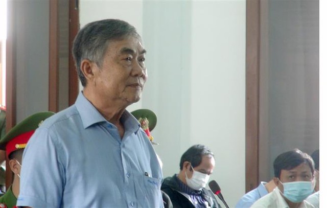 Xét xử cựu Phó Chủ tịch Thường trực UBND tỉnh Phú Yên và đồng phạm - Ảnh 1.