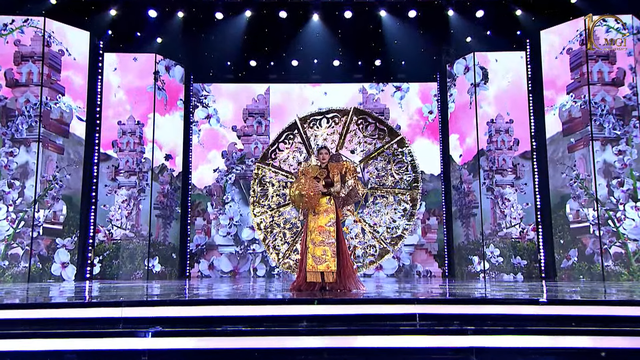 Miss Grand International 2022: Thiên Ân gặp sự cố với trang phục 14kg - Ảnh 4.