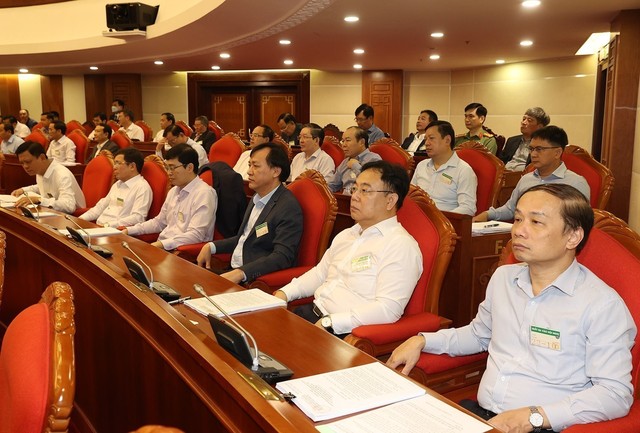 Tổng Bí thư Nguyễn Phú Trọng chủ trì Hội nghị triển khai thực hiện Nghị quyết của Bộ Chính trị về vùng Đông Nam Bộ - Ảnh 6.