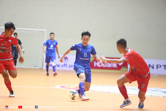Vòng 12 giải futsal VĐQG 2022: Thái Sơn Nam tạo mưa bàn thắng, Sahako FC vững ngôi đầu bảng  - Ảnh 4.