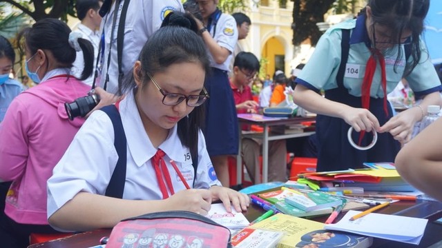 TP Hồ Chí Minh tăng hoạt động trải nghiệm ngoài nhà trường cho học sinh - Ảnh 1.