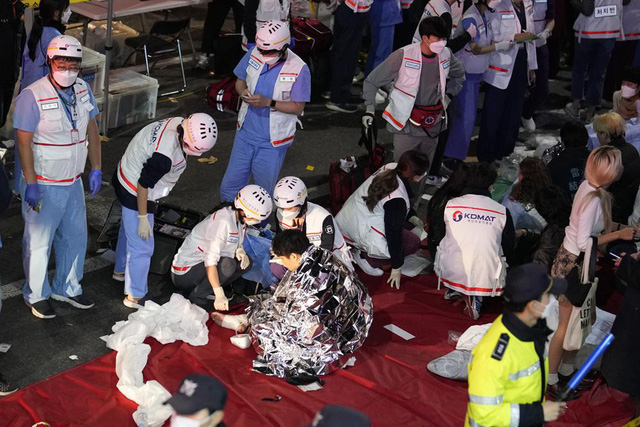 Ít nhất 149 người thiệt mạng trong vụ giẫm đạp tại sự kiện Halloween ở Hàn Quốc - Ảnh 8.