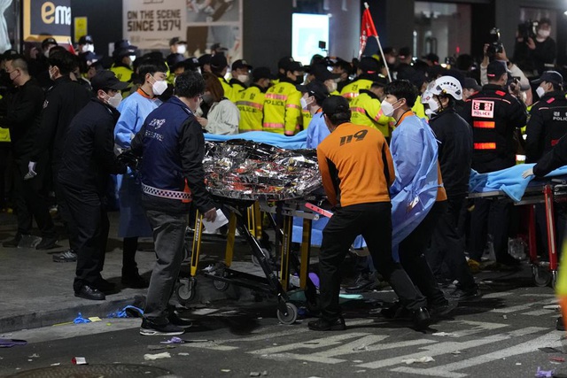 Ít nhất 149 người thiệt mạng trong vụ giẫm đạp tại sự kiện Halloween ở Hàn Quốc - Ảnh 12.
