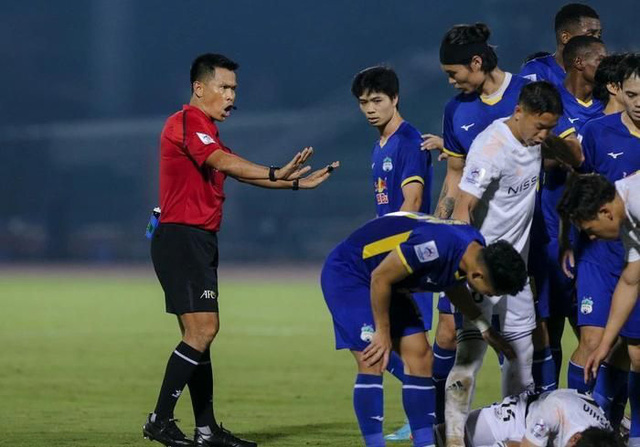 VFF mời trọng tài Thái Lan điều khiển trận chung kết ngược V.League 2022 - Ảnh 1.