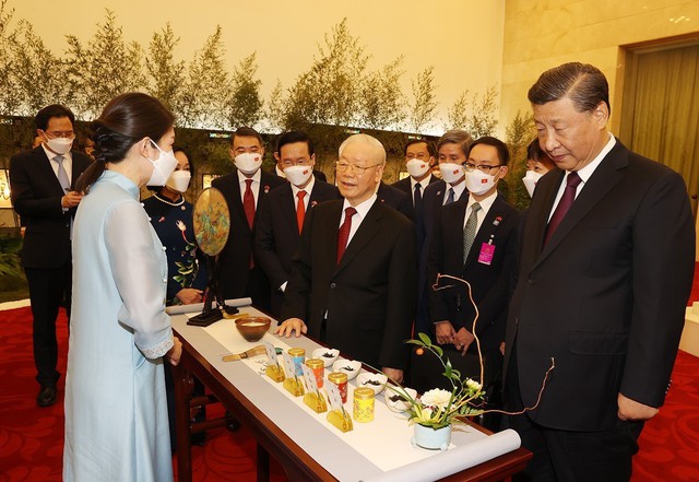 Tiệc trà tại Đại lễ đường Nhân dân - Nghi thức lễ tân đặc biệt dành cho Tổng Bí thư Nguyễn Phú Trọng - Ảnh 2.