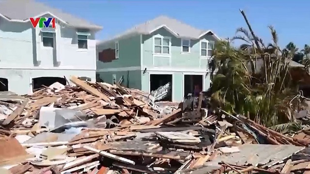 Hơn nửa triệu hộ gia đình bang Florida vẫn mất điện, mất nước sau bão lũ - Ảnh 1.