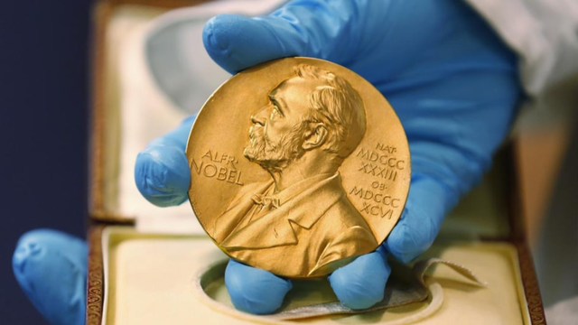 Giải Nobel Vật lý 2022 vinh danh 3 nhà khoa học Aspect, Clauser và Zeilinger - Ảnh 1.