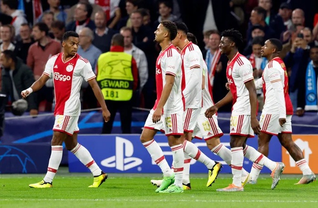 Napoli thể hiện sức mạnh trước Ajax - Ảnh 1.