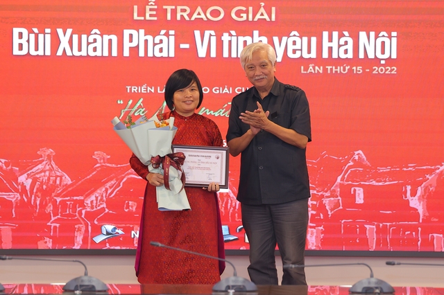 Đạo diễn Trần Văn Thủy giành Giải thưởng Lớn - Vì tình yêu Hà Nội - Ảnh 2.
