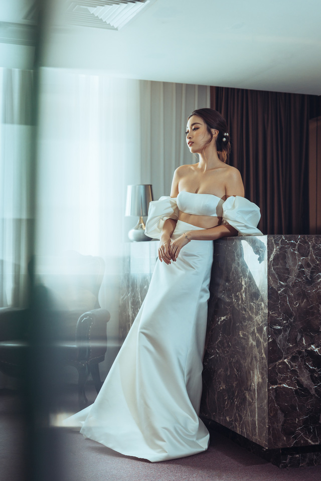 Hoa hậu Đỗ Mỹ Linh tung bộ ảnh diện váy cưới - Ảnh 3.