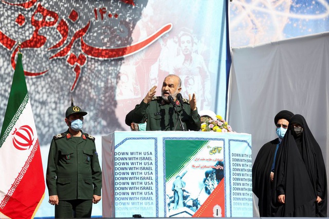 Canada cấm các lãnh đạo của Lực lượng Vệ binh Cách mạng Hồi giáo Iran nhập cảnh - Ảnh 1.