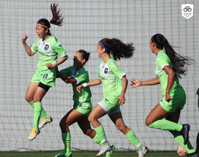 Huỳnh Như góp mặt trong đội hình tiêu biểu của giải bóng đá nữ Bồ Đào Nha   - Ảnh 1.