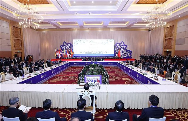 Hội nghị Cấp cao ASEAN - Trung Quốc lần thứ 25 - Ảnh 1.