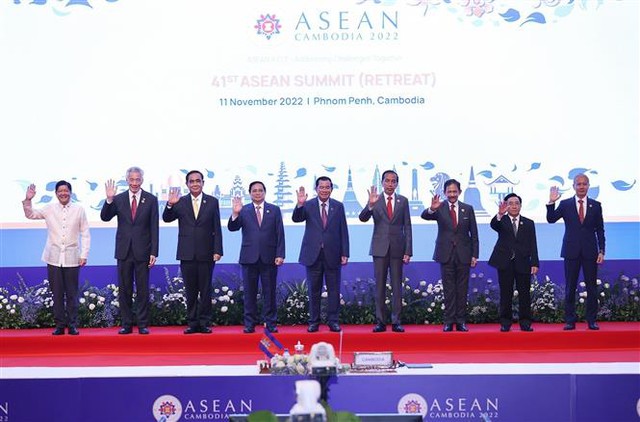 Khẳng định vai trò và trách nhiệm của ASEAN trong các vấn đề quốc tế, khu vực - Ảnh 1.