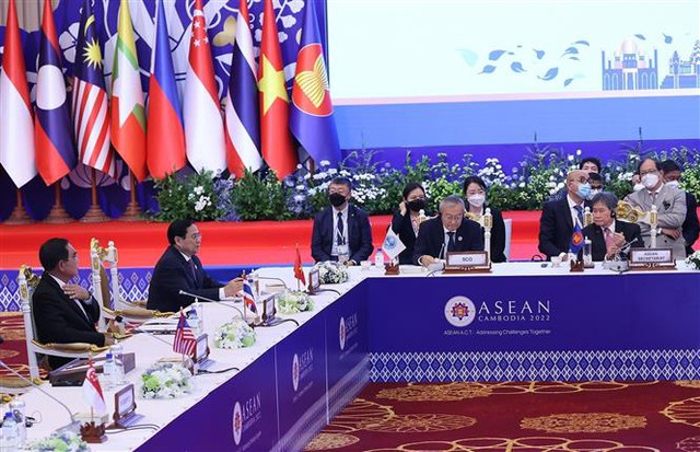 Thủ tướng Phạm Minh Chính dự Hội nghị Cấp cao ASEAN - Đông Á (EAS) lần thứ 17 - Ảnh 7.